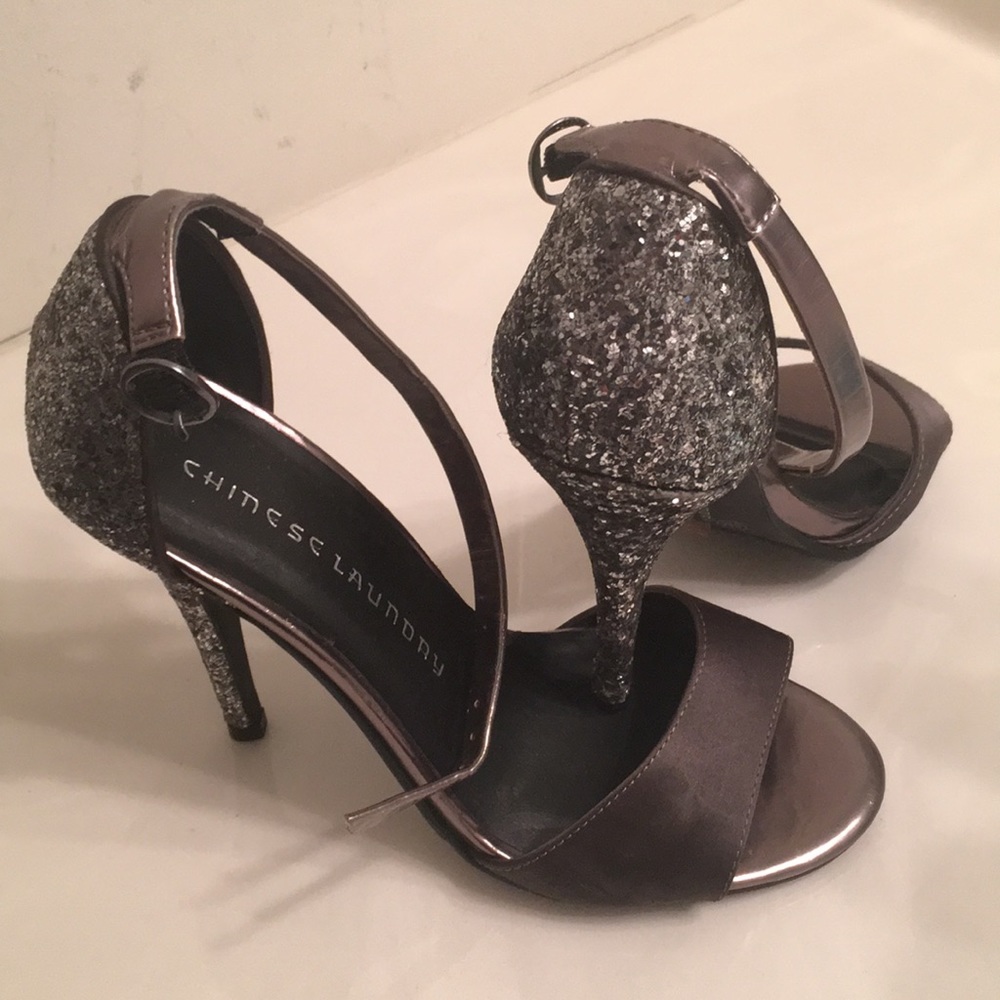Black metallic shoes